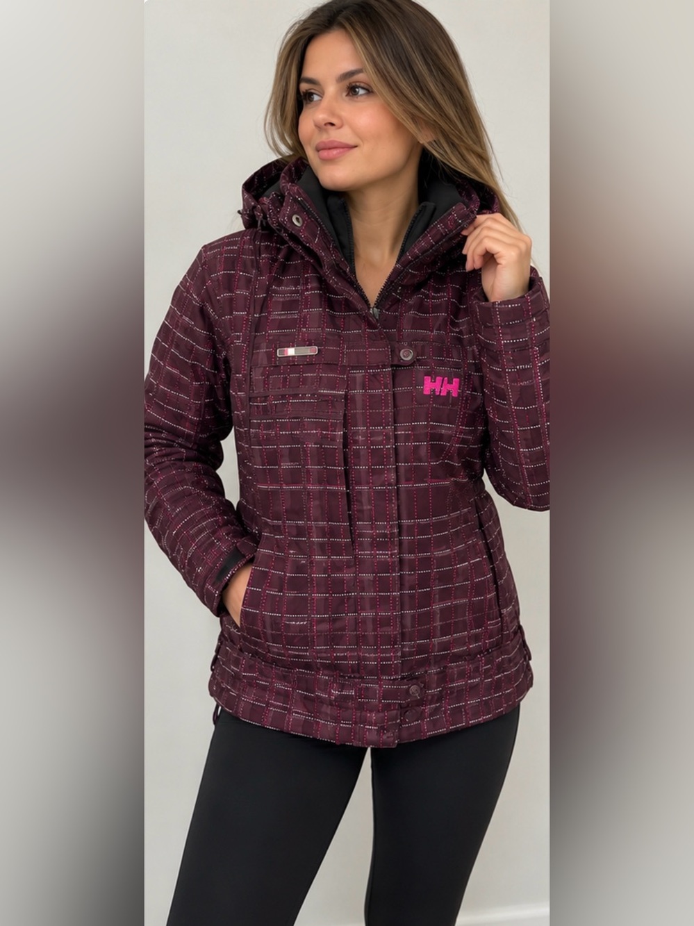 Helly Hansen Women’s Ski Snowboard Jacket Size S Burgundy Plaid Hooded